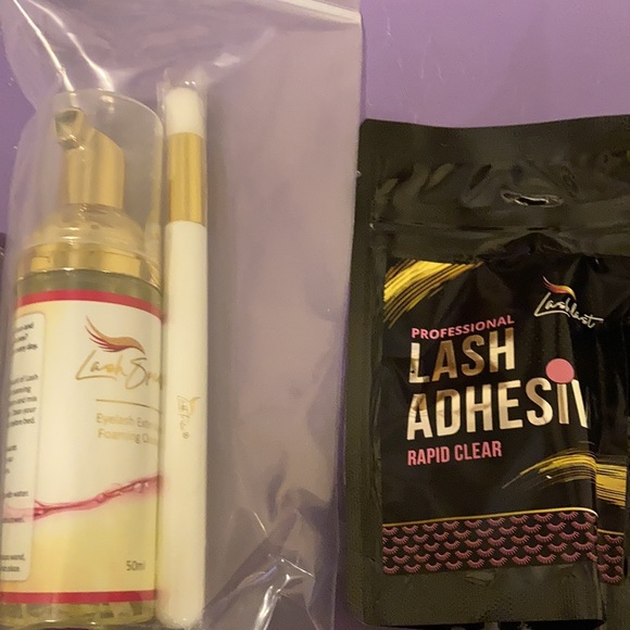 Classic Lash Extensions Supplies - Picture 3 of 8